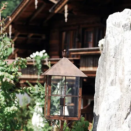 Dağ evi Brugger Chaletdorf Mayrhofen