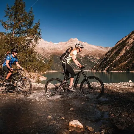 Brugger Chaletdorf * Mayrhofen