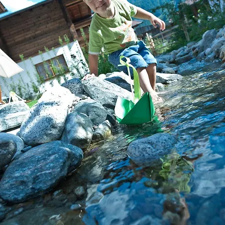 Brugger Chaletdorf مايرهوفن